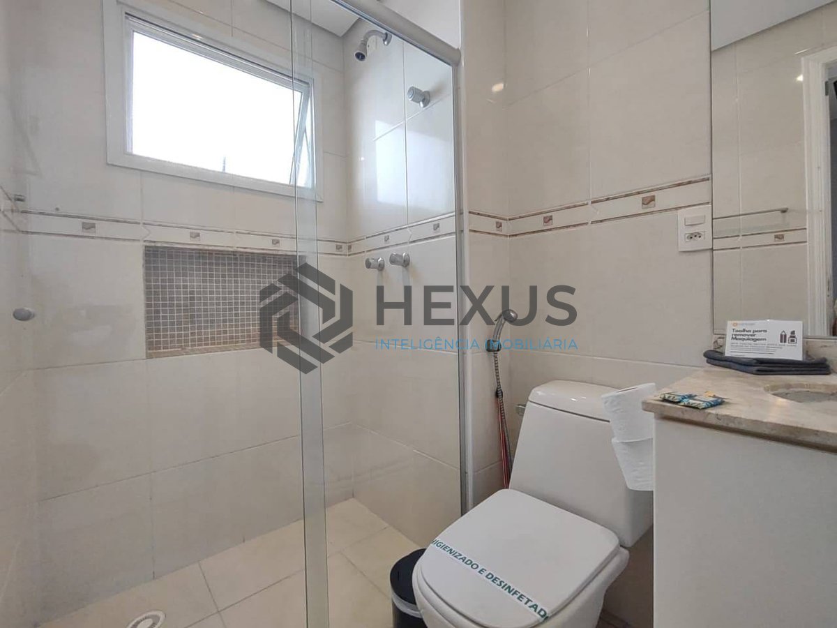 Foto 13 de Apartamento com varanda gourmet e lazer na Praia da Enseada, Guaruja