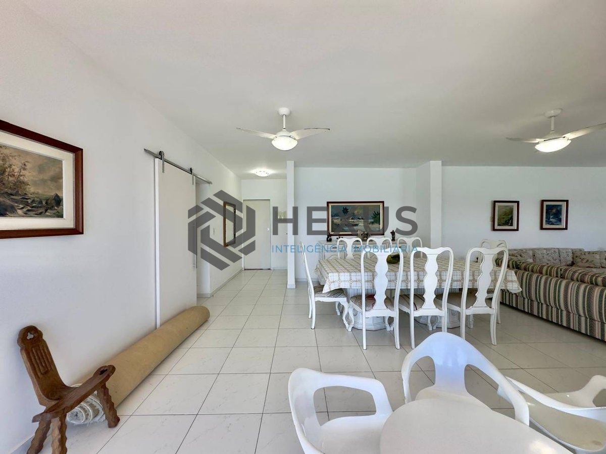 Foto 16 de Apartamento reformado frente mar com varanda na Praia das Asturias, Guaruja