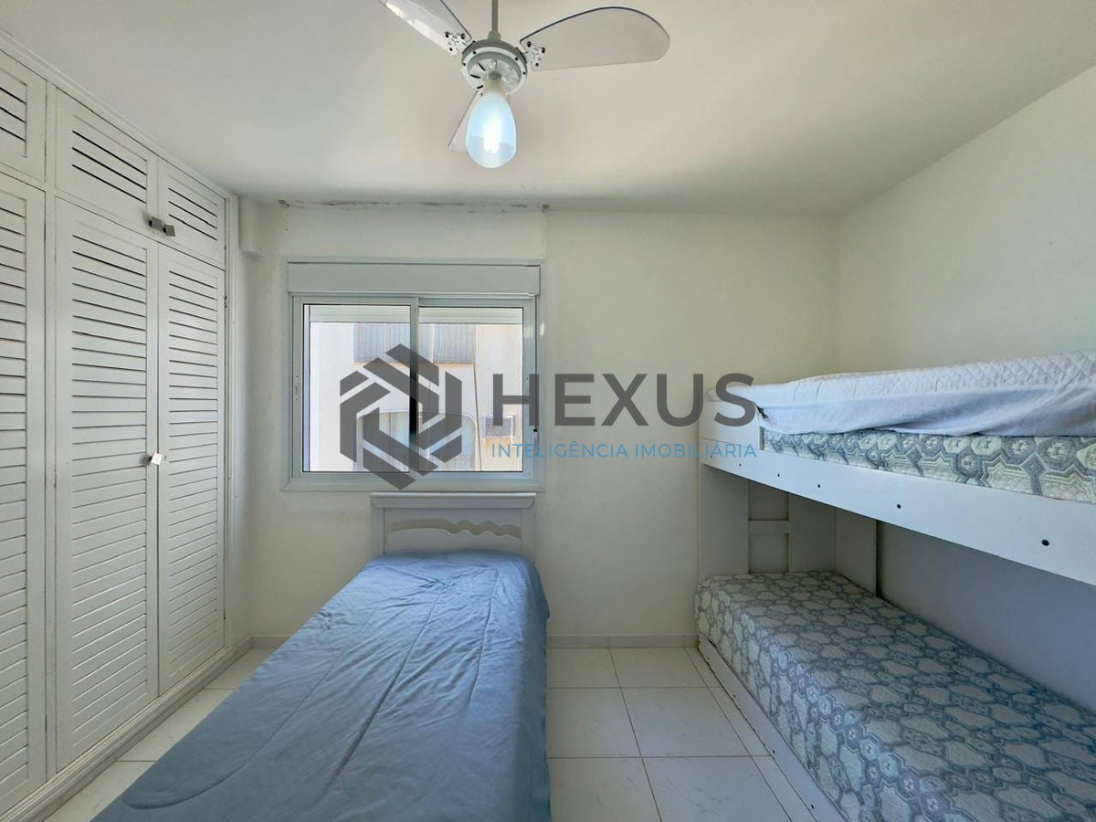 Foto 22 de Apartamento reformado frente mar com varanda na Praia das Asturias, Guaruja