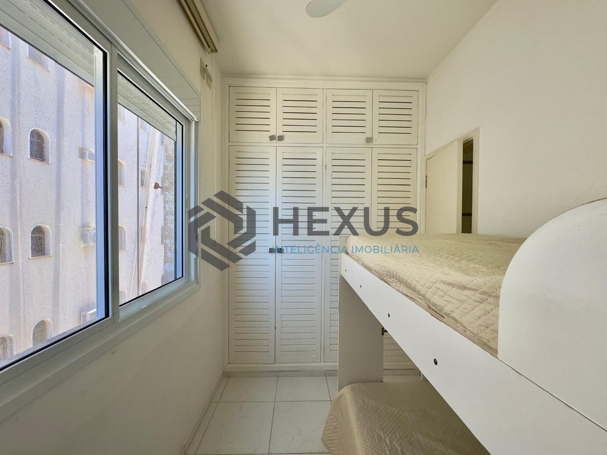 Foto 30 de Apartamento reformado frente mar com varanda na Praia das Asturias, Guaruja