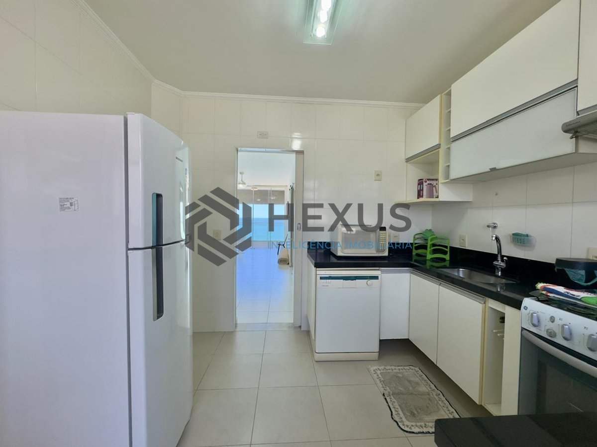 Foto 33 de Apartamento reformado frente mar com varanda na Praia das Asturias, Guaruja