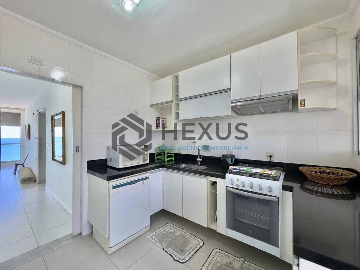Foto 34 de Apartamento reformado frente mar com varanda na Praia das Asturias, Guaruja