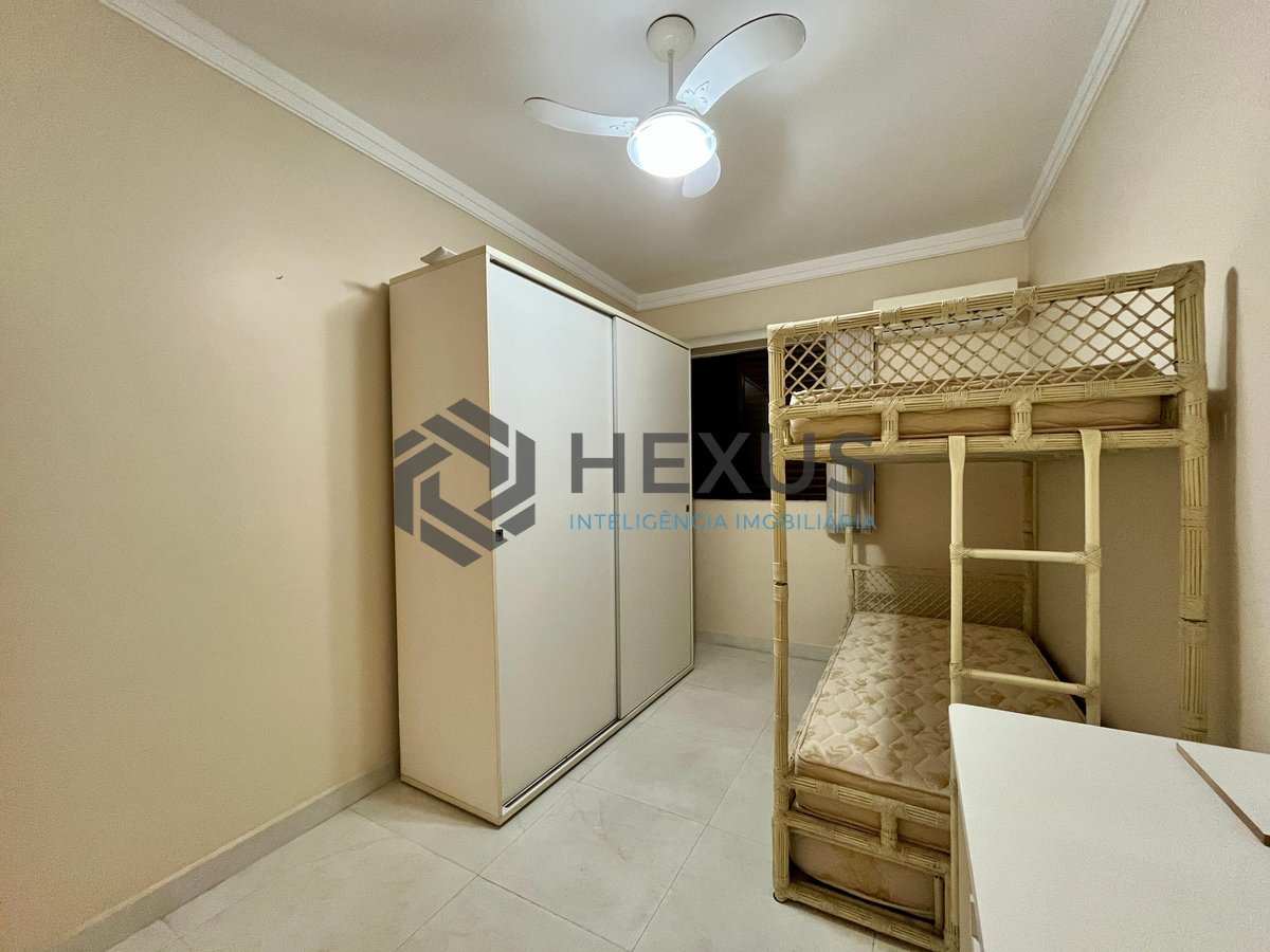 Foto 19 de Apartamento com varanda e despesas baixas na Praia das Pitangueiras, Guaruja