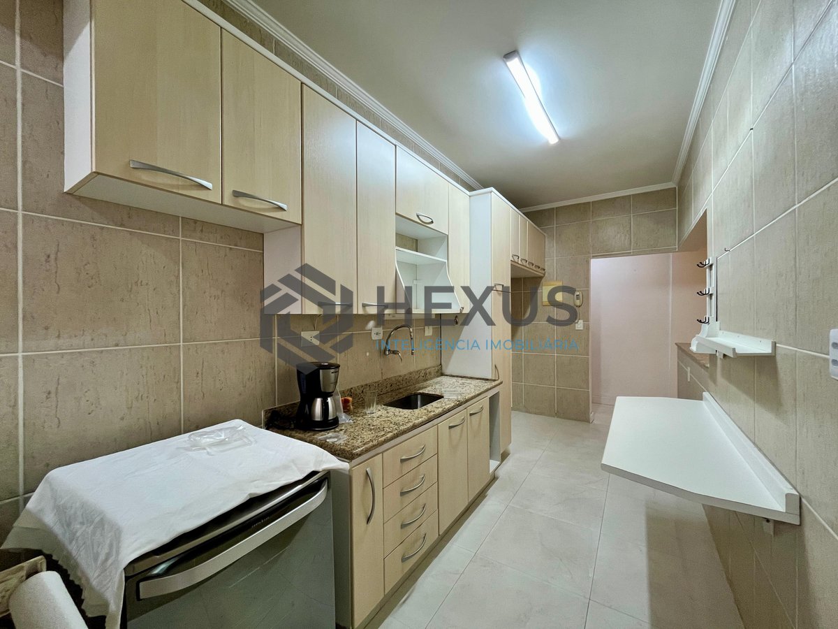 Foto 22 de Apartamento com varanda e despesas baixas na Praia das Pitangueiras, Guaruja