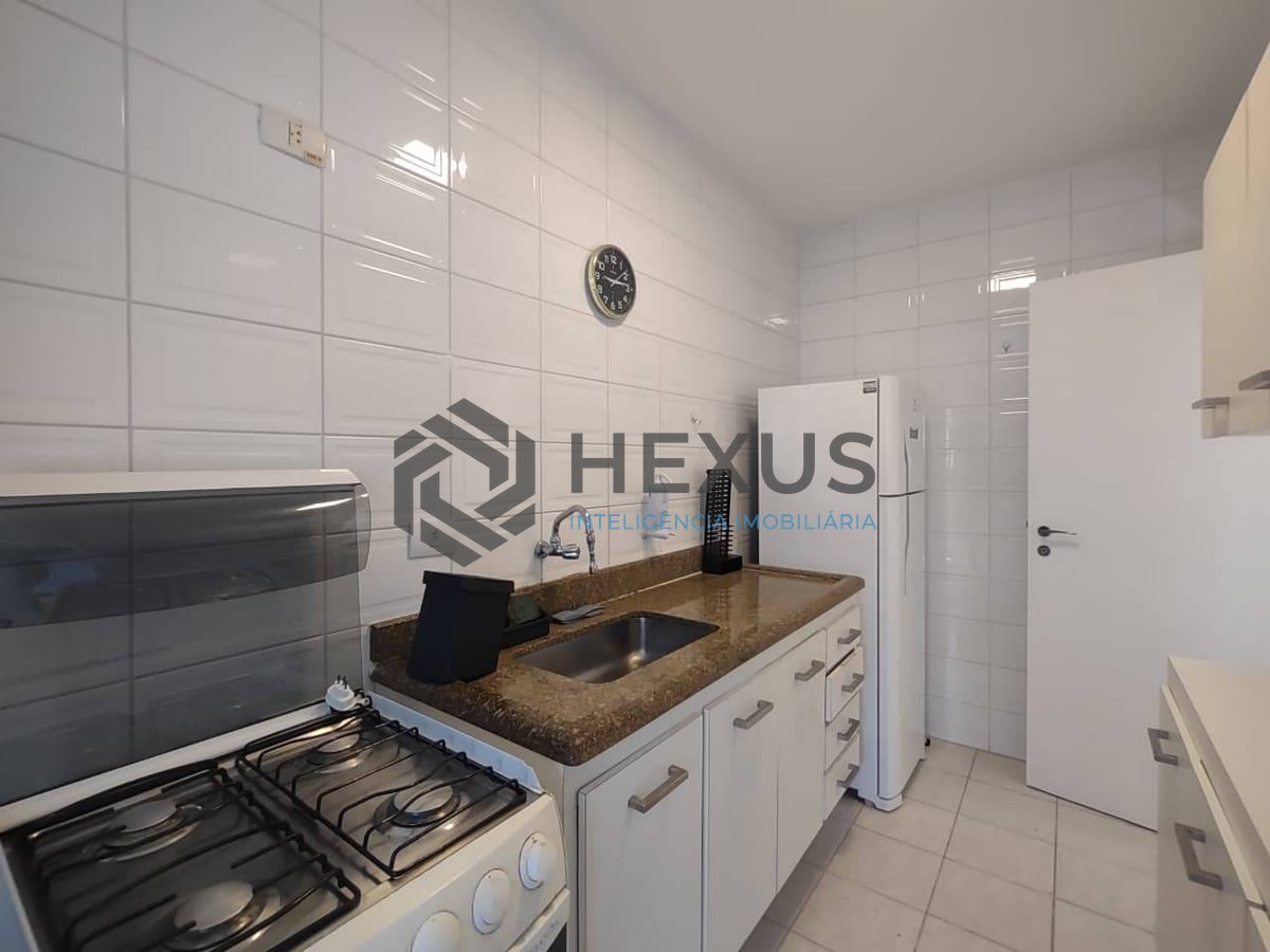 Foto 15 de Apartamento com varanda gourmet e lazer na Praia da Enseada, Guaruja