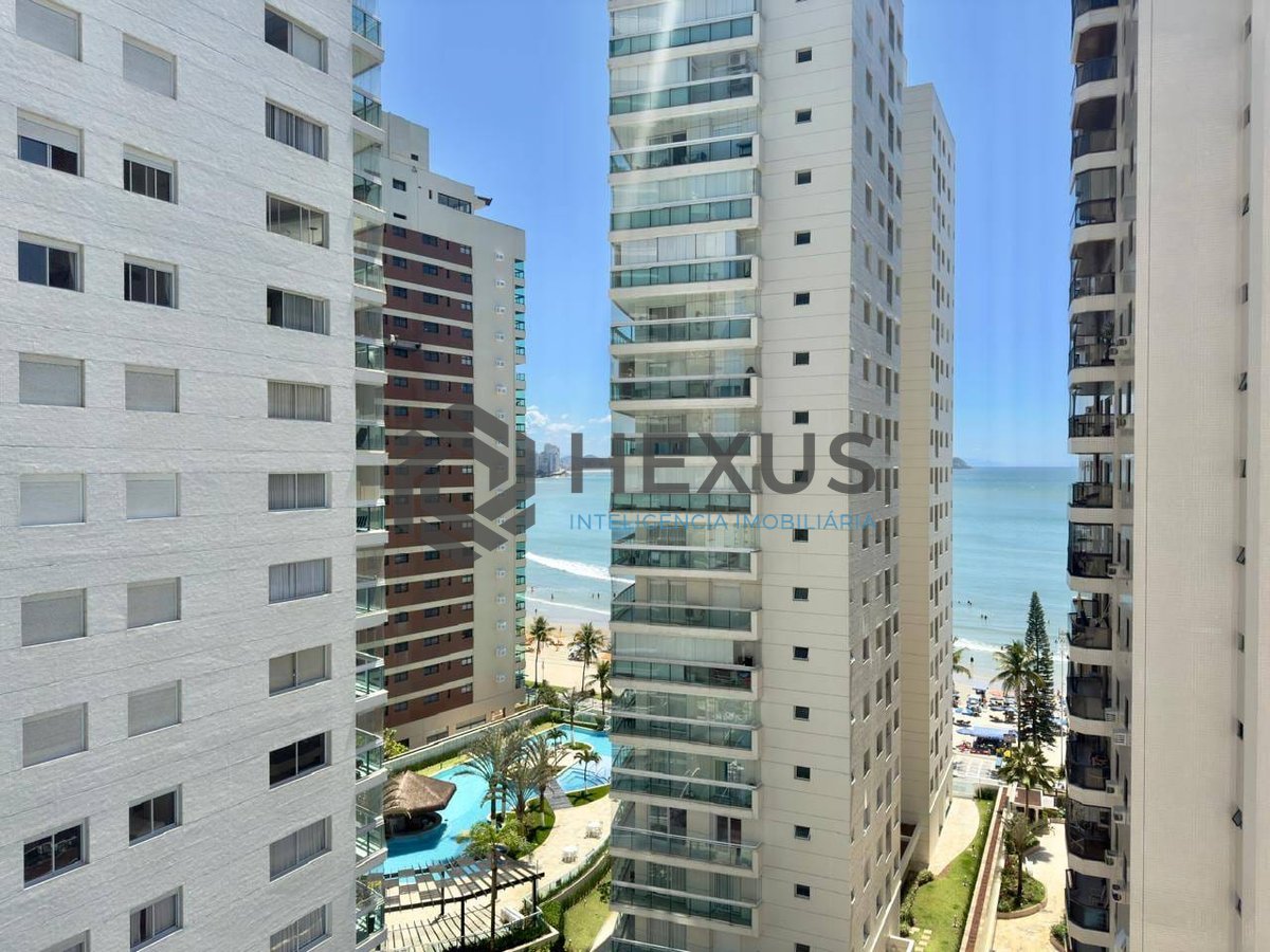 Foto 2 de Apartamento com varanda vista mar e lazer na beira mar da Praia das Asturias, Guaruja
