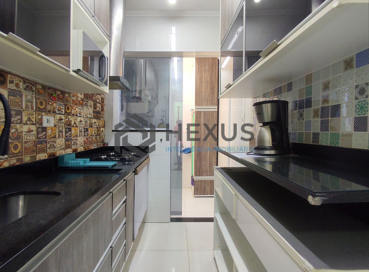 Foto 21 de Apartamento reformado com varanda e lazer na Praia das Astúrias, Guarujá