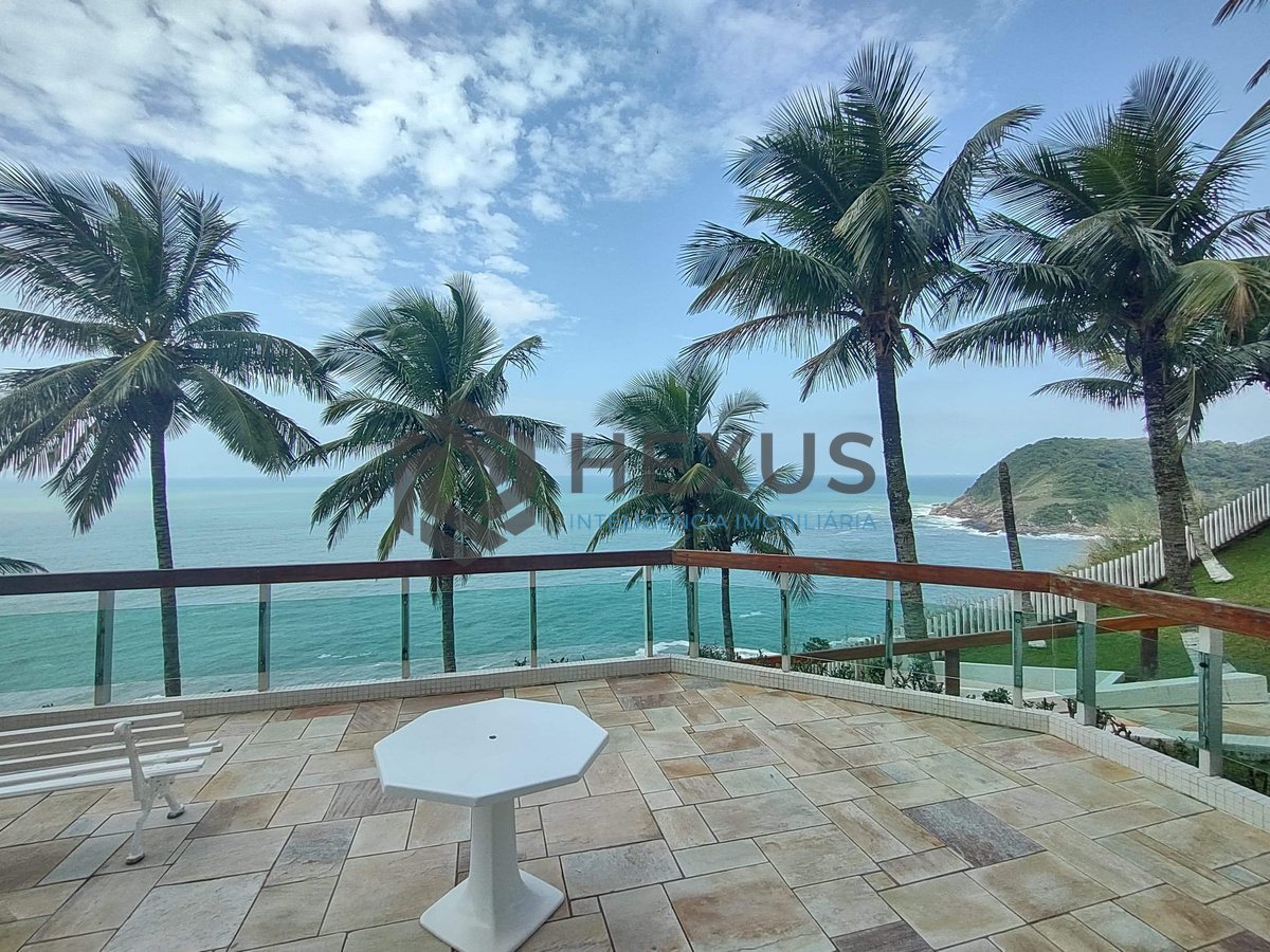 Foto 25 de Apartamento frente mar com varanda e lazer na região do Tortugas na Praia da Enseada, Guaruja