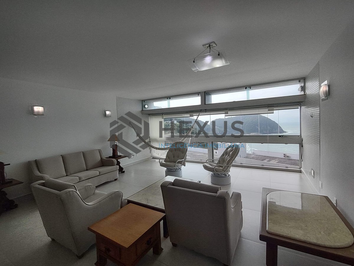 Foto 4 de Apartamento frente mar com varanda e lazer na região do Tortugas na Praia da Enseada, Guaruja