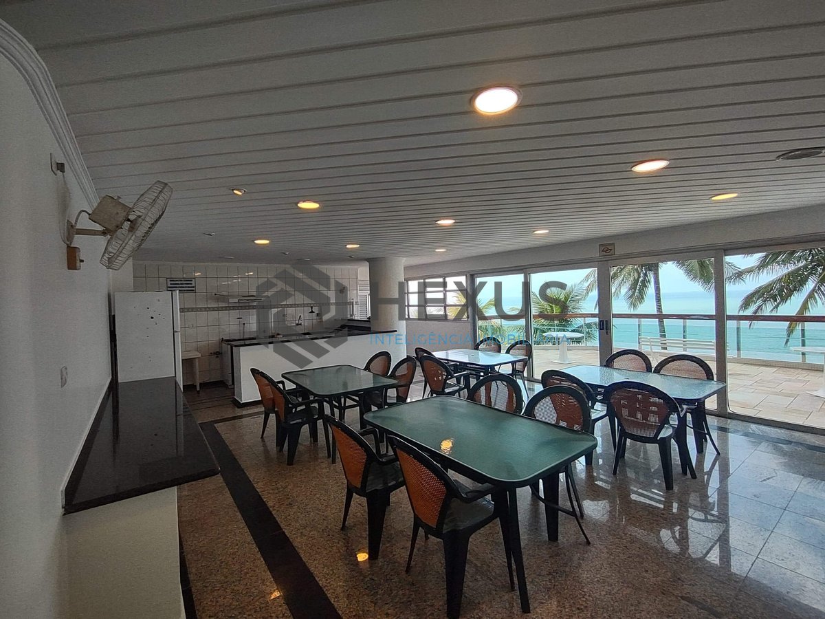 Foto 33 de Apartamento frente mar com varanda e lazer na região do Tortugas na Praia da Enseada, Guaruja