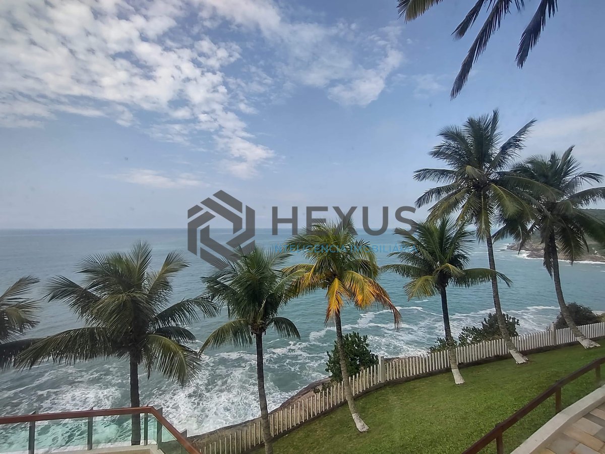Foto 36 de Apartamento frente mar com varanda e lazer na região do Tortugas na Praia da Enseada, Guaruja