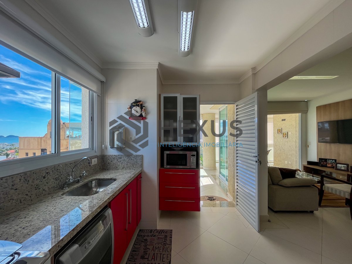 Foto 18 de Apartamento com varanda gourmet e lazer na região da Brunella na Praia da Enseada, Guaruja