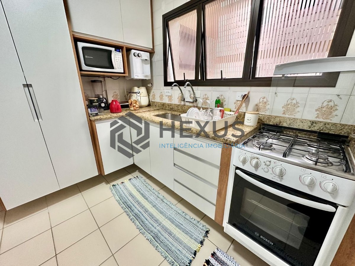 Foto 14 de Apartamento com varanda e lazer na Praia das Asturias, Guaruja