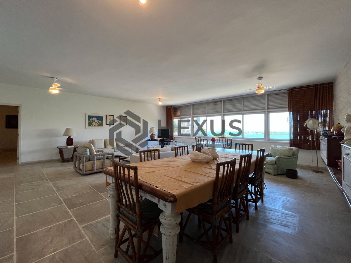Foto 4 de Apartamento reformado frente mar na Praia das Pitangueiras, Guaruja