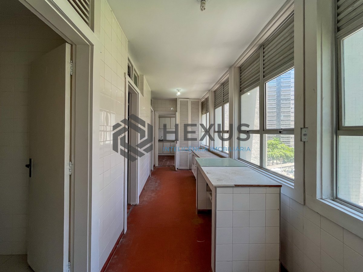 Foto 41 de Apartamento frente mar na Praia das Pitangueiras, Guaruja