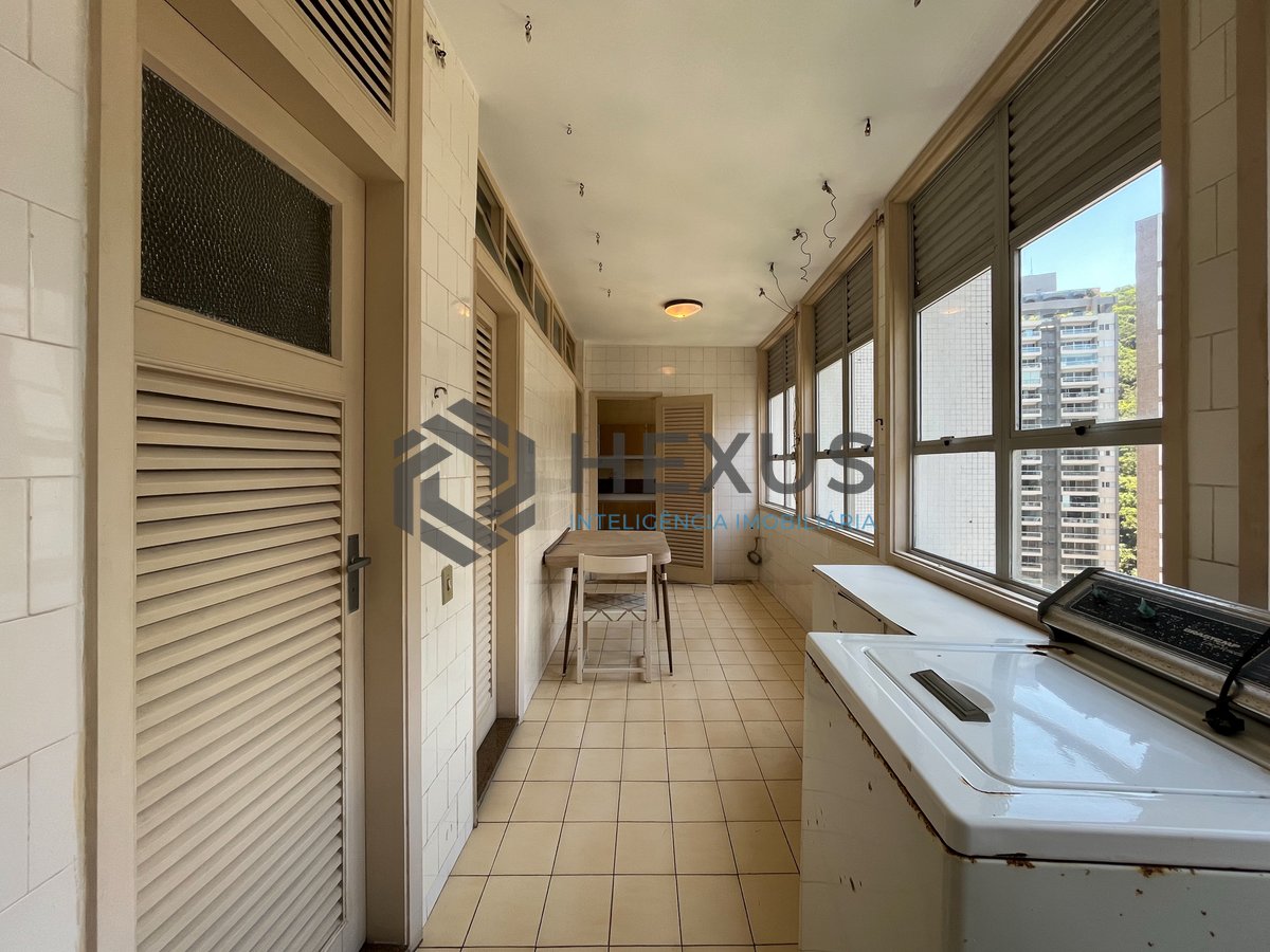 Foto 41 de Apartamento frente mar na Praia das Pitangueiras, Guaruja