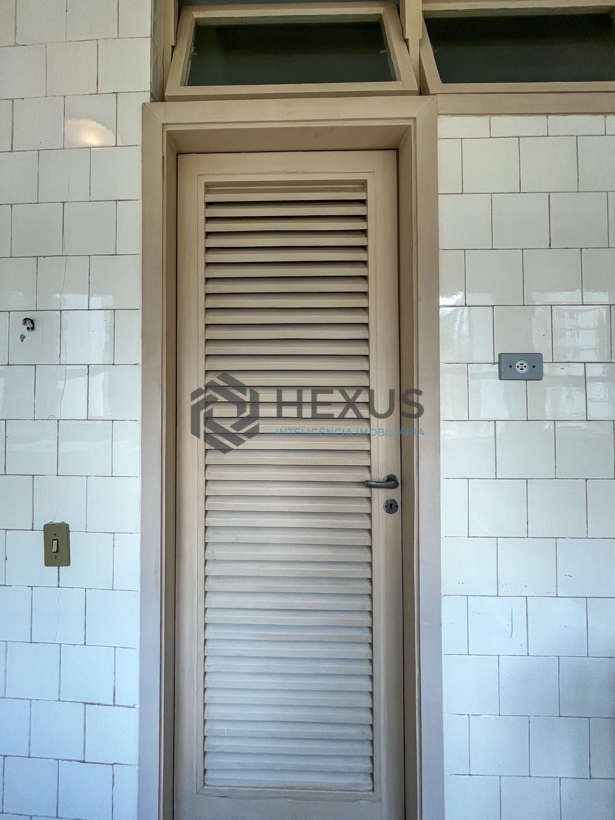 Foto 43 de Apartamento frente mar na Praia das Pitangueiras, Guaruja