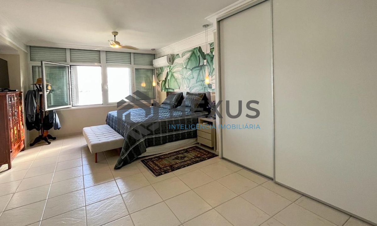 Foto 18 de Apartamento reformado frente mar na Praia das Pitangueiras, Guaruja