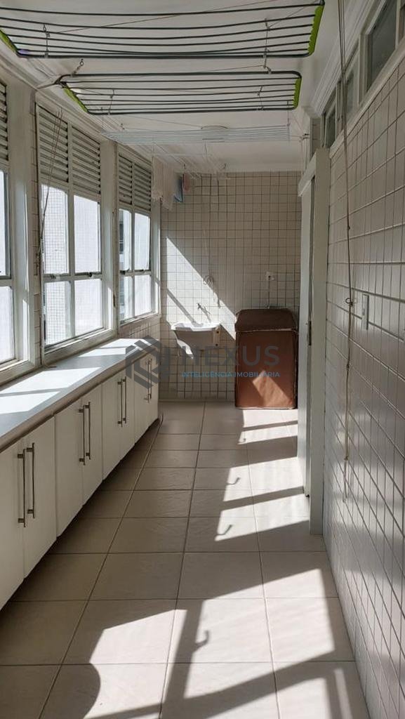 Foto 40 de Apartamento reformado frente mar na Praia das Pitangueiras, Guaruja
