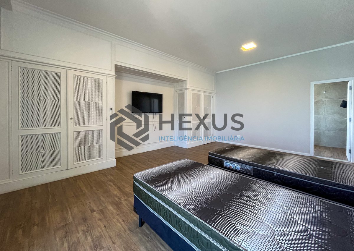 Foto 50 de Apartamento frente mar com varanda na Praia das Pitangueiras, Guaruja