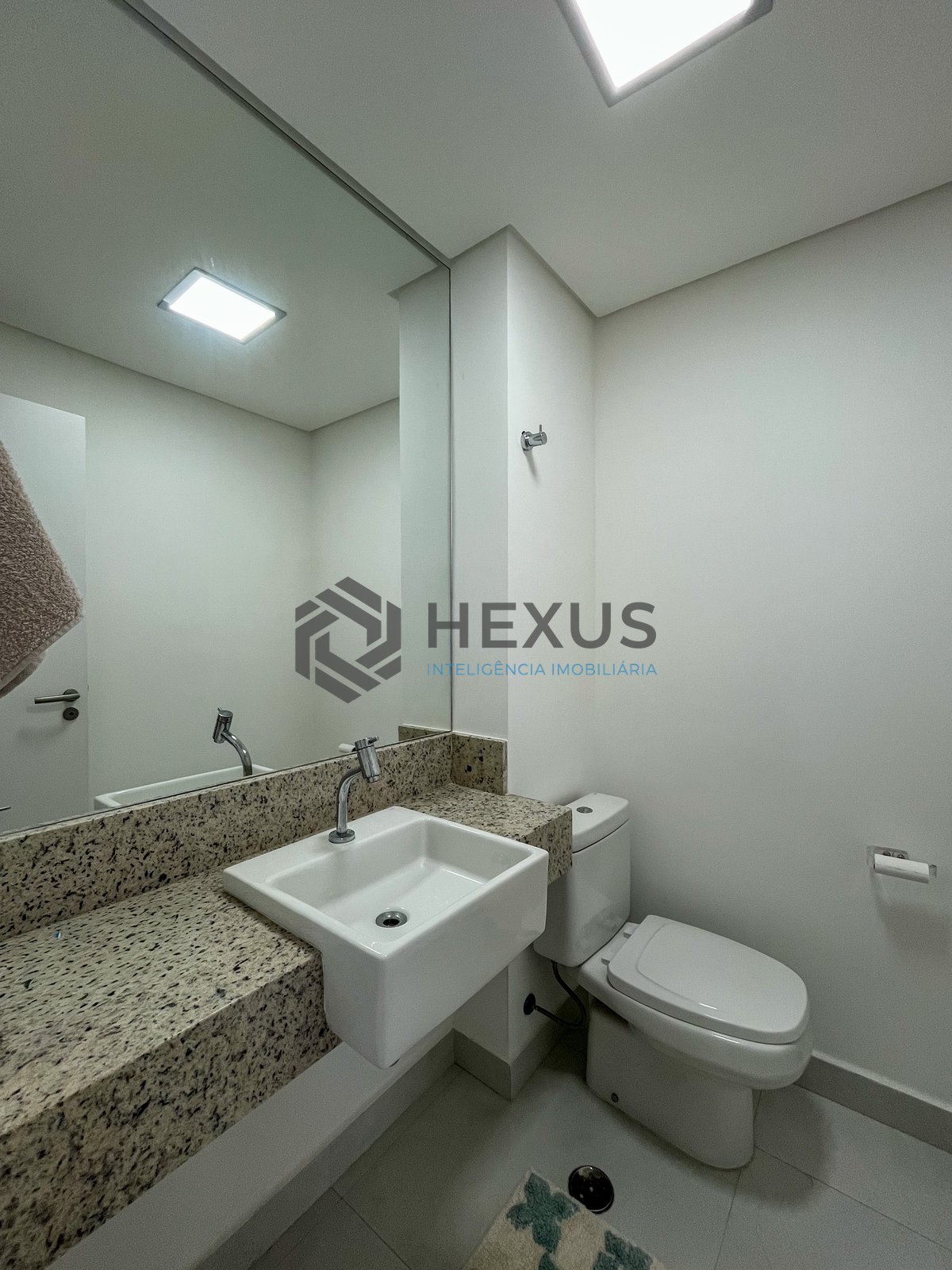 Foto 14 de Apartamento com varanda gourmet e lazer na região do Aquário na Praia da Enseada, Guaruja