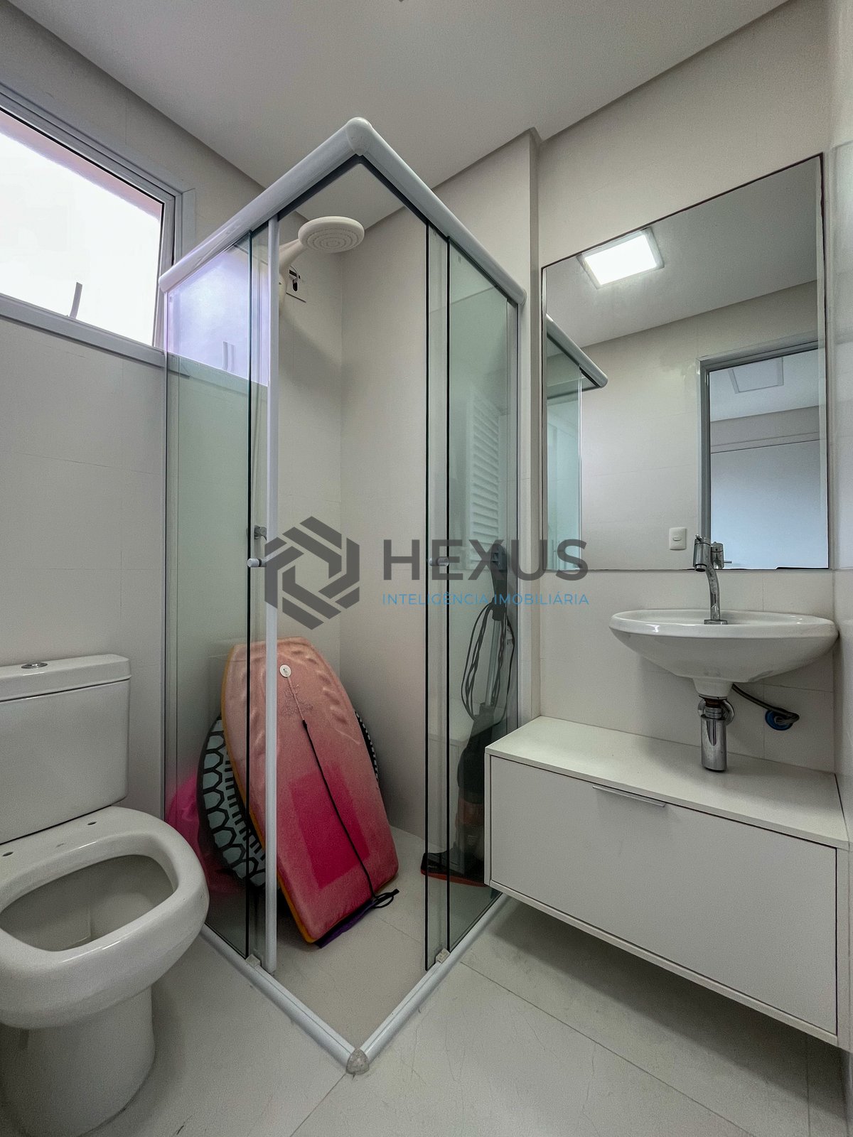 Foto 31 de Apartamento com varanda gourmet e lazer na região do Aquário na Praia da Enseada, Guaruja