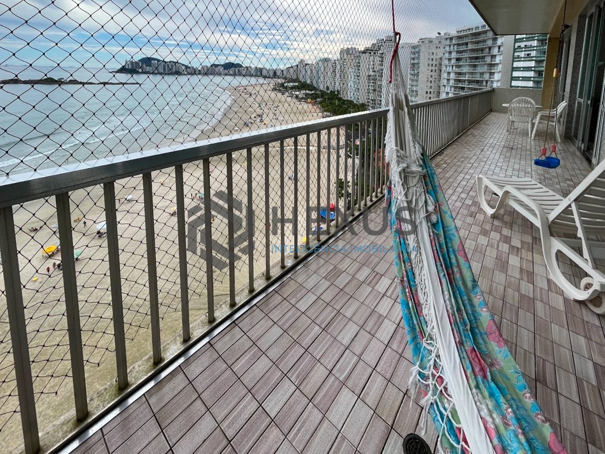 Foto 11 de Apartamento frente mar com varanda vista mar na Praia das Pitangueiras, Guaruja