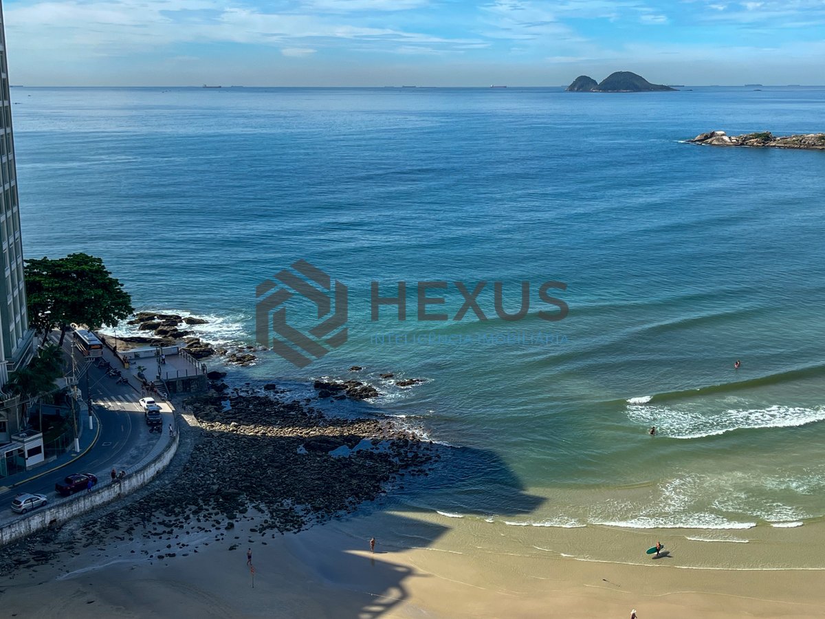 Foto 19 de Apartamento frente mar com varanda na Praia das Pitangueiras, Guaruja