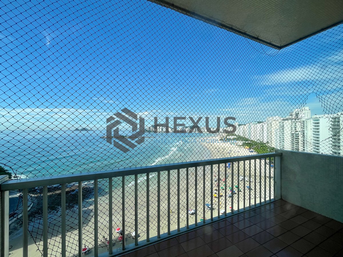 Foto 45 de Apartamento frente mar com varanda na Praia das Pitangueiras, Guaruja