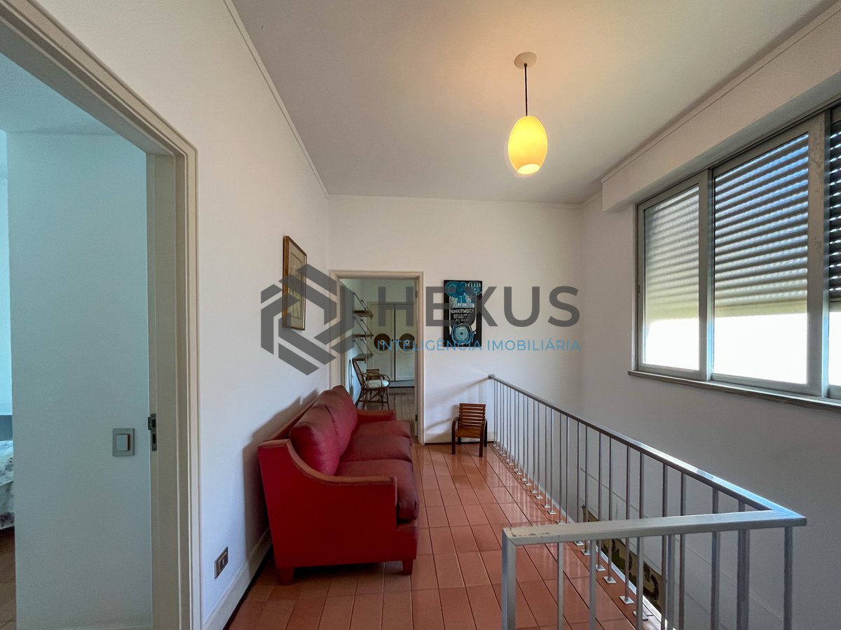 Foto 62 de Apartamento frente mar com varanda na Praia das Pitangueiras, Guaruja