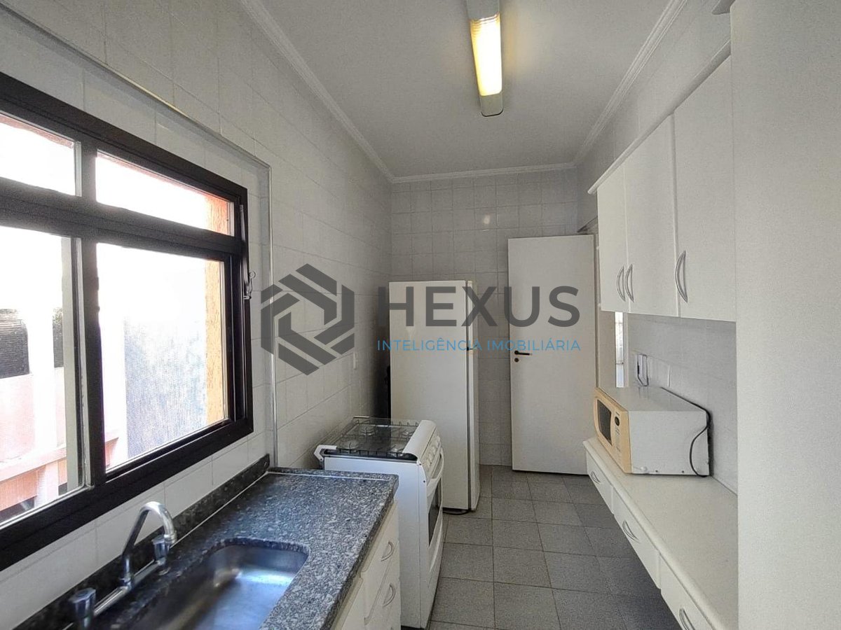Foto 13 de Apartamento com varanda na Praia da Enseada, Guaruja