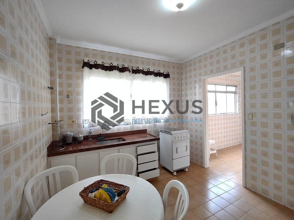 Foto 11 de Apartamento com varanda na Praia da Enseada, Guaruja