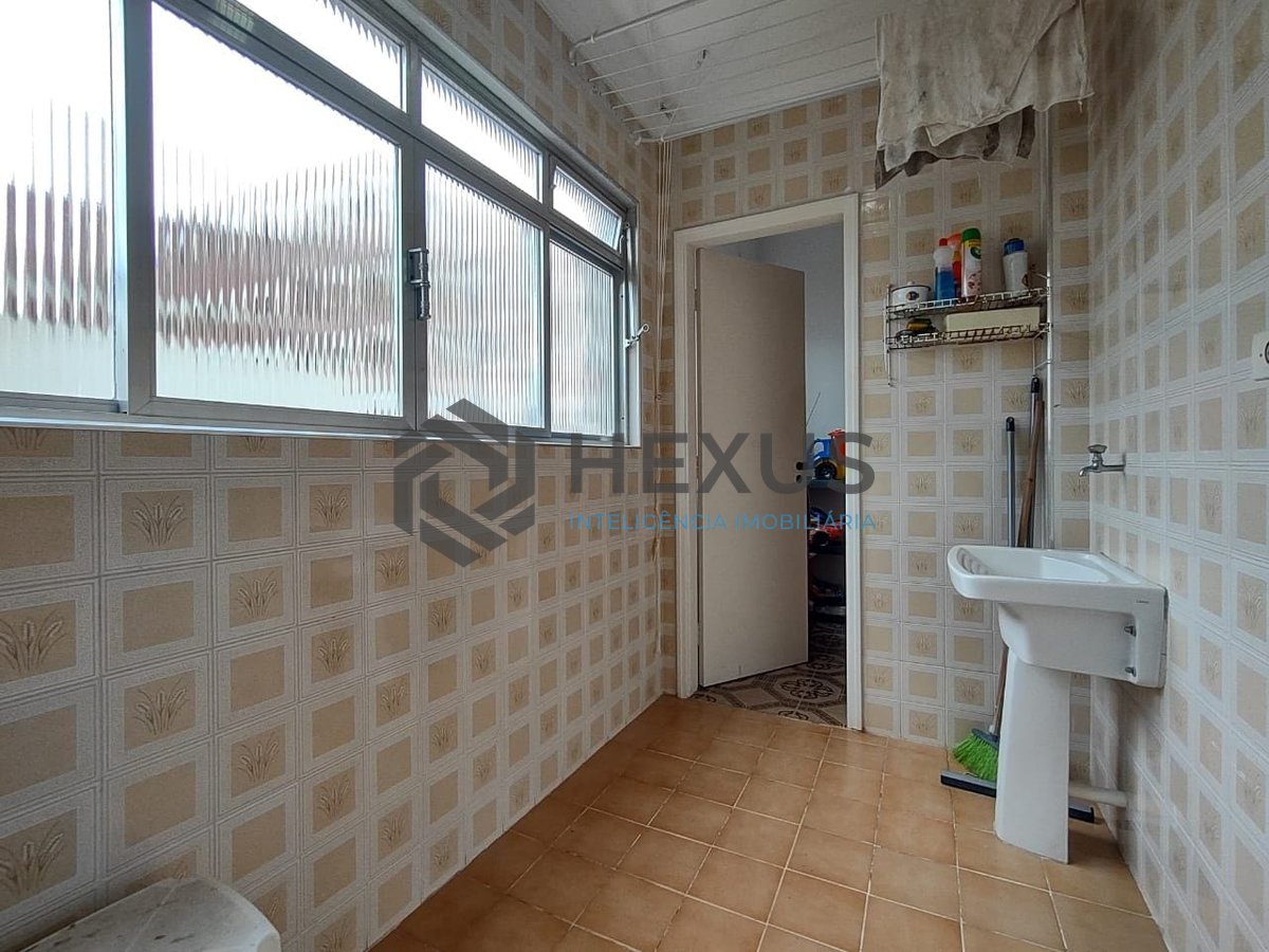 Foto 16 de Apartamento com varanda na Praia da Enseada, Guaruja