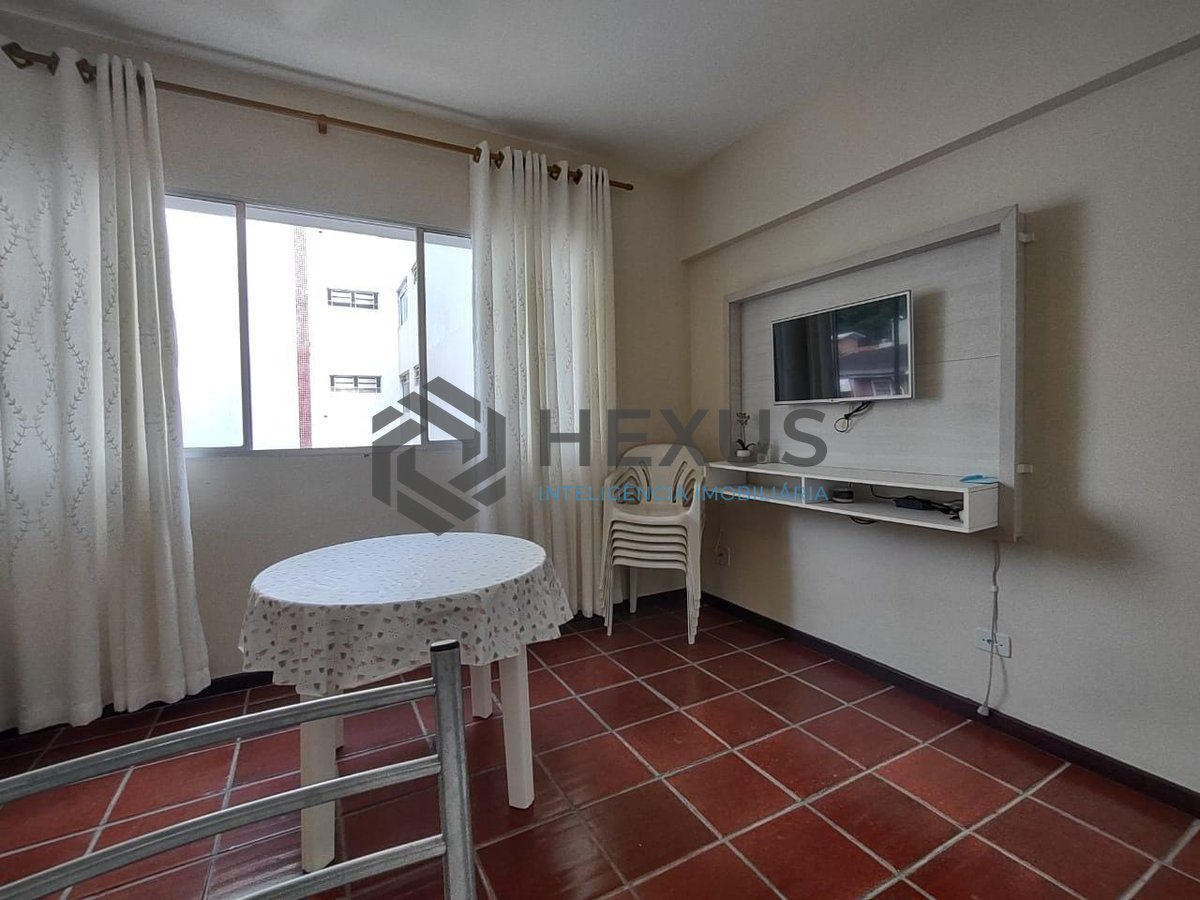 Foto 6 de Apartamento com varanda na Praia da Enseada, Guaruja