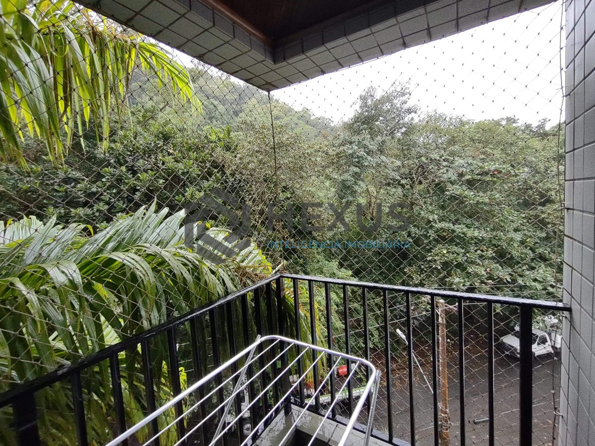 Foto 12 de Apartamento com varanda e lazer na Praia da Enseada, Guaruja