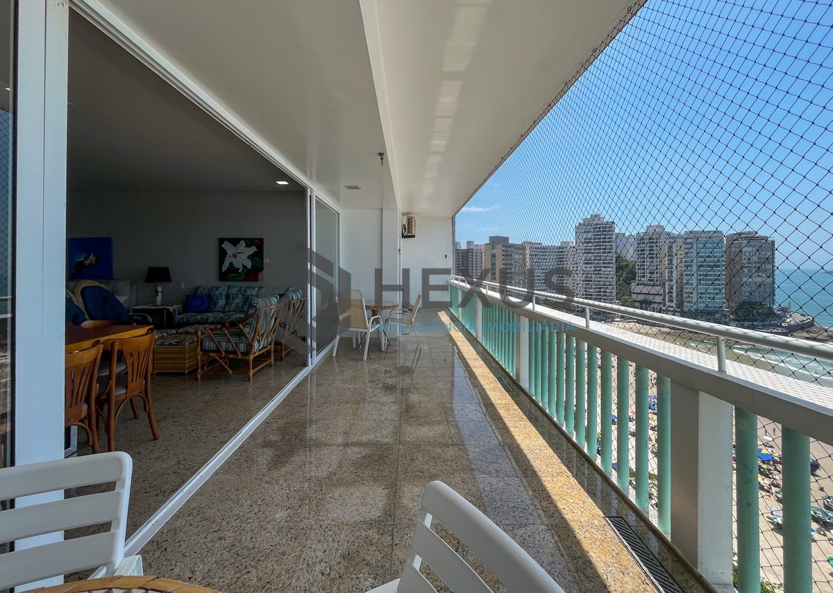 Foto 14 de Apartamento reformado frente mar com varanda na Praia das Pitangueiras, Guaruja