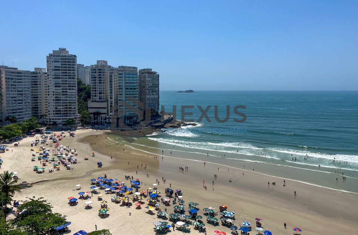 Foto 17 de Apartamento reformado frente mar com varanda na Praia das Pitangueiras, Guaruja