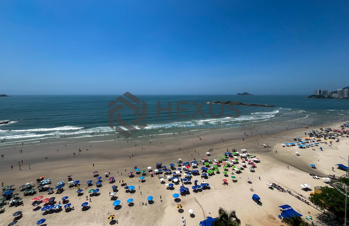 Foto 19 de Apartamento reformado frente mar com varanda na Praia das Pitangueiras, Guaruja