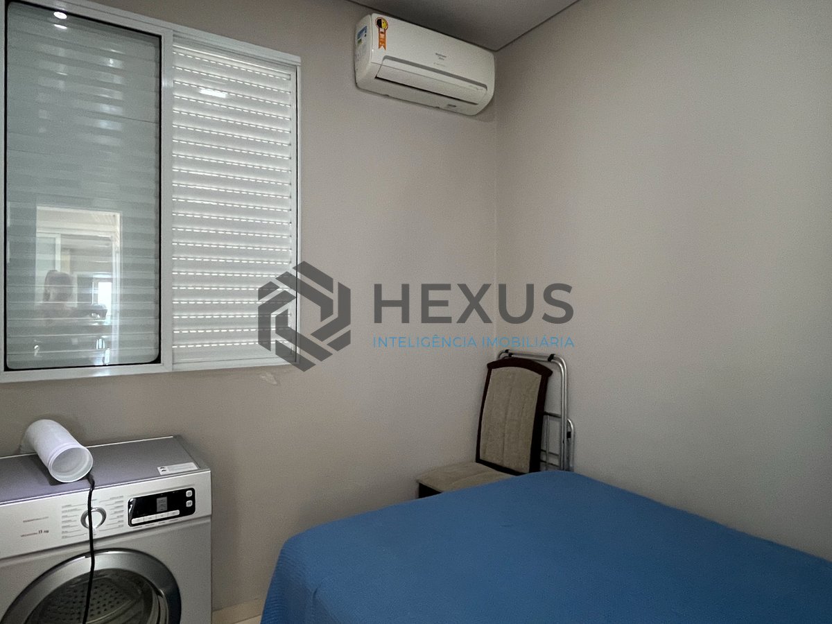 Foto 48 de Apartamento reformado frente mar com varanda na Praia das Pitangueiras, Guaruja