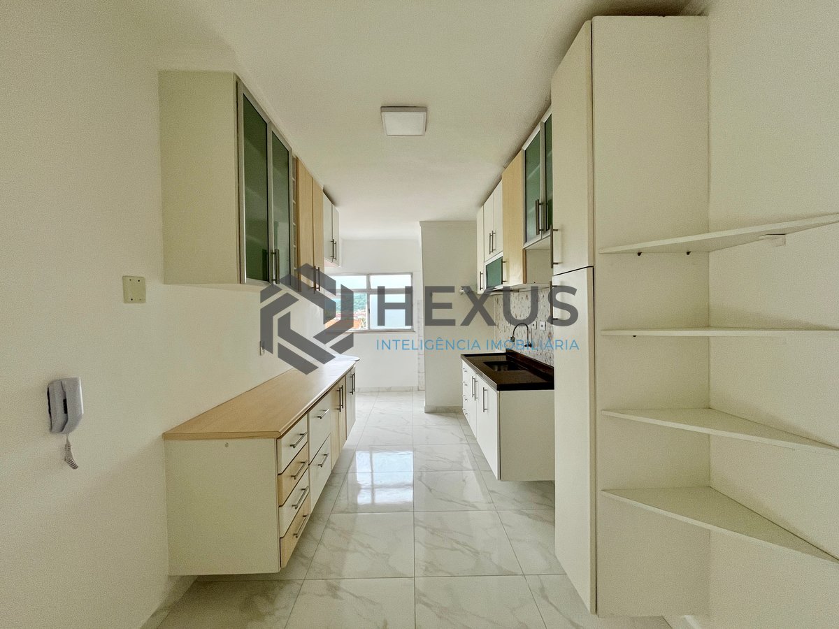 Foto 13 de Apartamento com varanda e vista livre a venda na Praia das Asturias, Guaruja