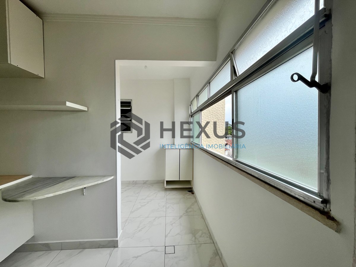 Foto 17 de Apartamento com varanda e vista livre a venda na Praia das Asturias, Guaruja