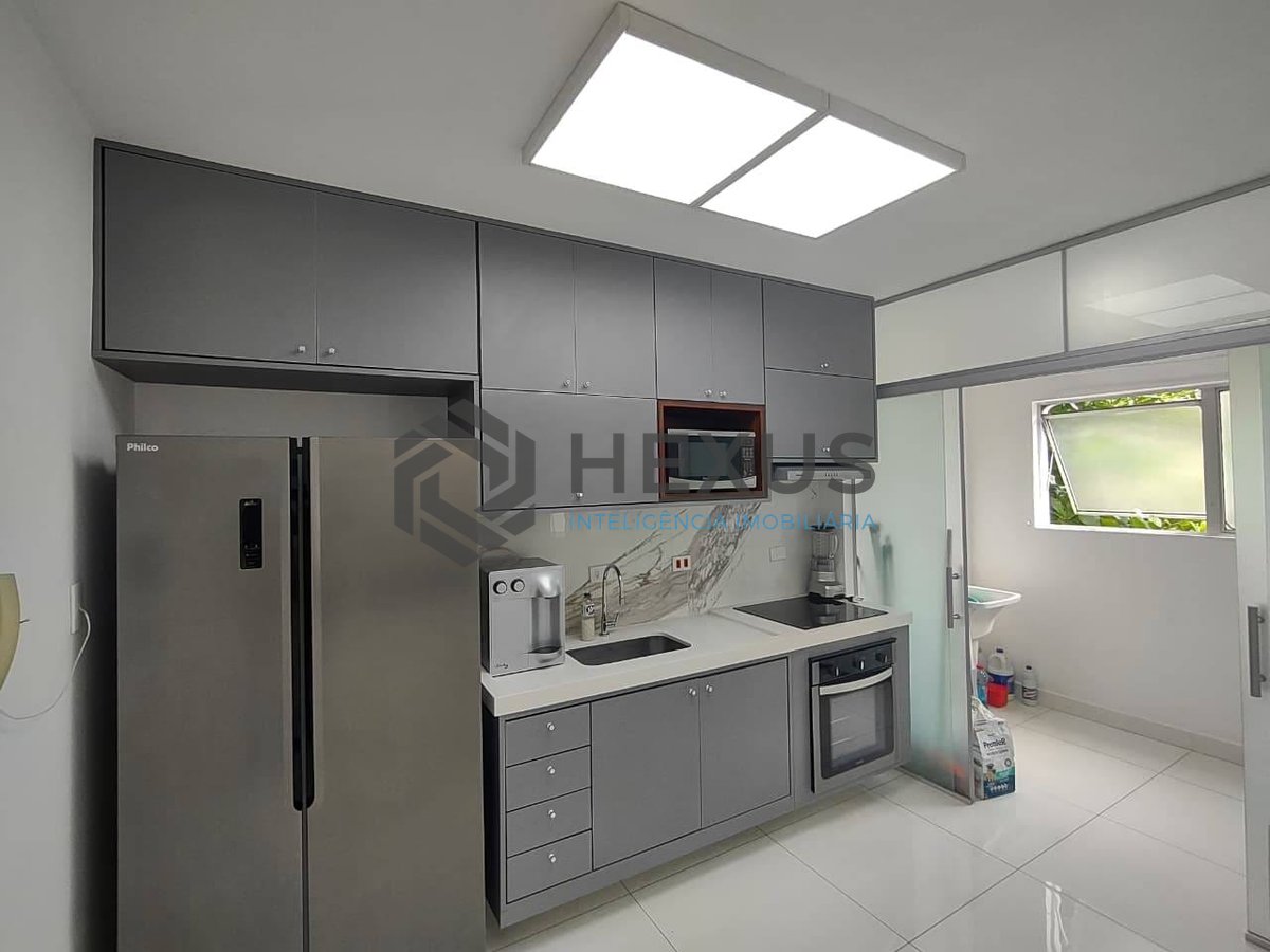 Foto 20 de Apartamento com varanda na Praia da Enseada, Guaruja