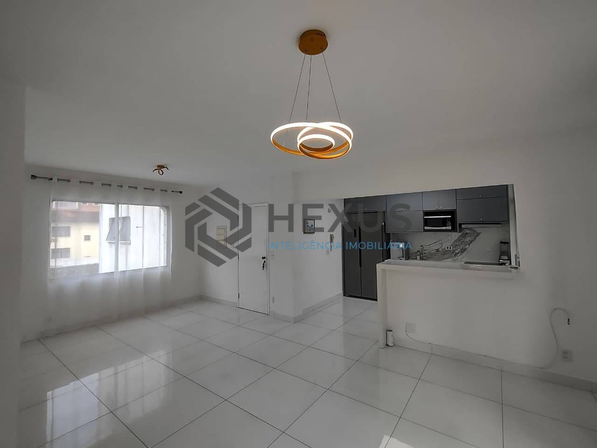 Foto 3 de Apartamento com varanda na Praia da Enseada, Guaruja