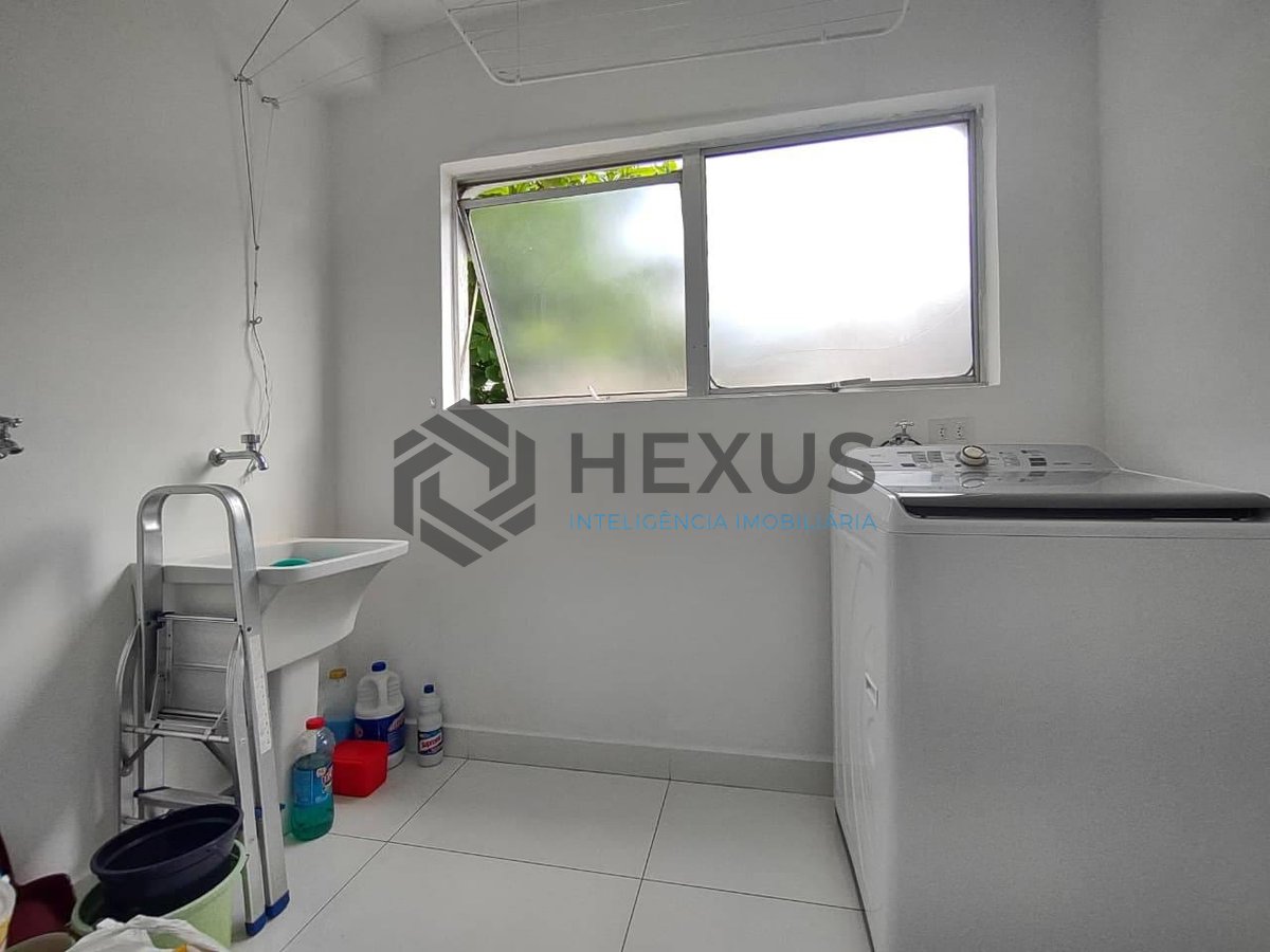 Foto 23 de Apartamento com varanda na Praia da Enseada, Guaruja