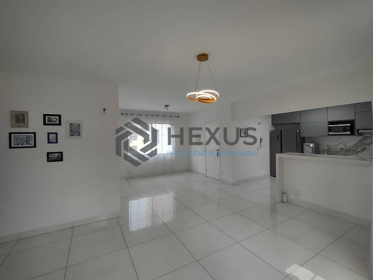 Foto 4 de Apartamento com varanda na Praia da Enseada, Guaruja