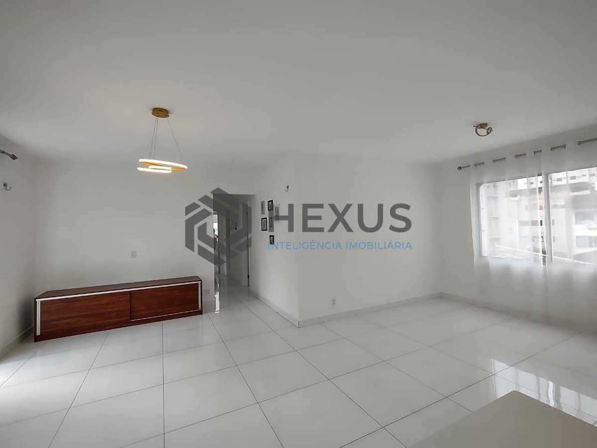 Foto 10 de Apartamento com varanda na Praia da Enseada, Guaruja
