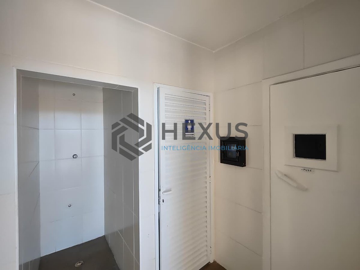 Foto 14 de Apartamento com varanda e lazer na Praia da Enseada, Guaruja