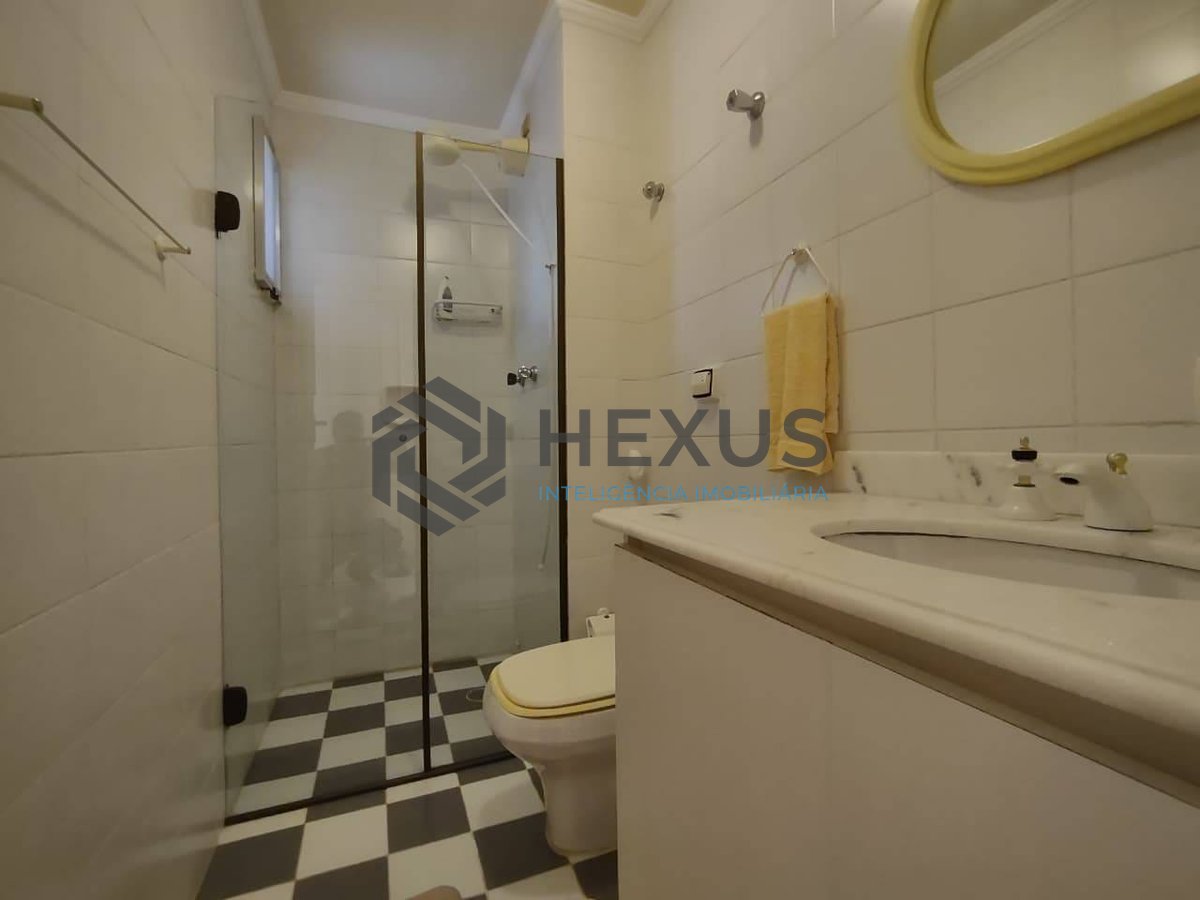 Foto 8 de Apartamento com varanda e lazer na Praia da Enseada, Guaruja