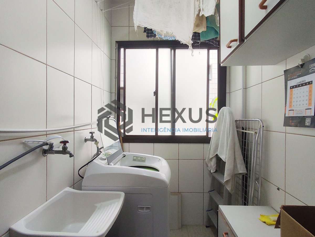 Foto 21 de Apartamento mobiliado com varanda a venda na praia das Asturias, Guaruja