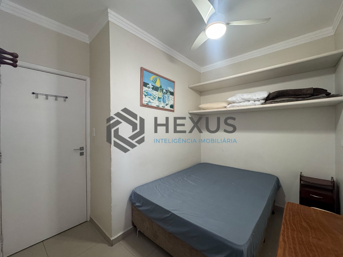 Foto 15 de Apartamento reformado na beira mar da Praia das Pitangueiras, Guaruja